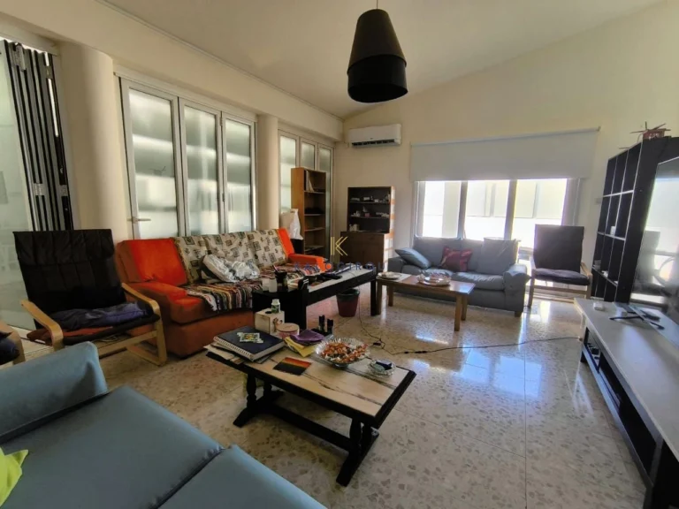 Cheap Houses and Villas for Sale Larnaca up to 400000 euro