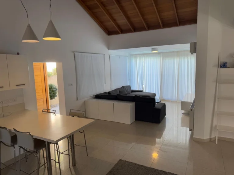 3 Bedroom House for Rent in Agios Tychonas, Limassol District
