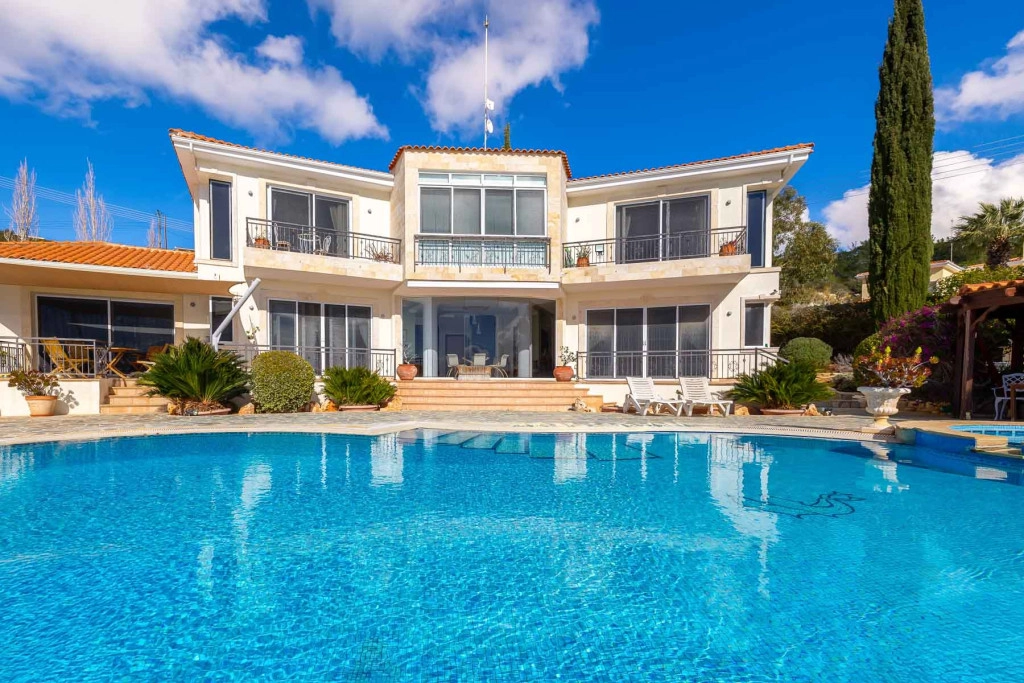 4 Bedroom House for Sale in Pegeia, Paphos District