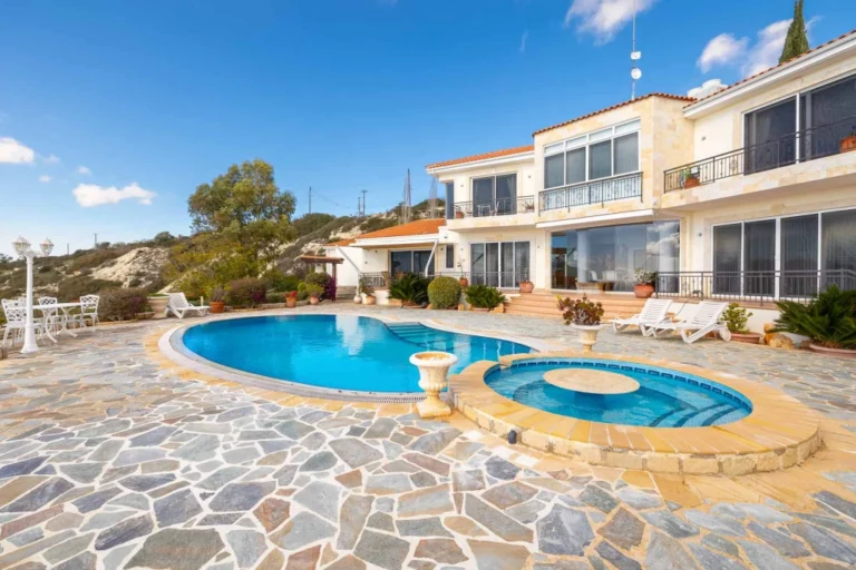 4 Bedroom House for Sale in Pegeia, Paphos District