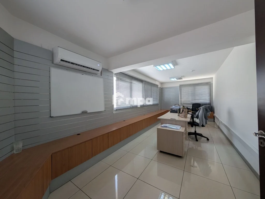 160m² Office for Rent in Strovolos, Nicosia District