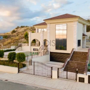 5 Bedroom House for Sale in Limassol – Panthea