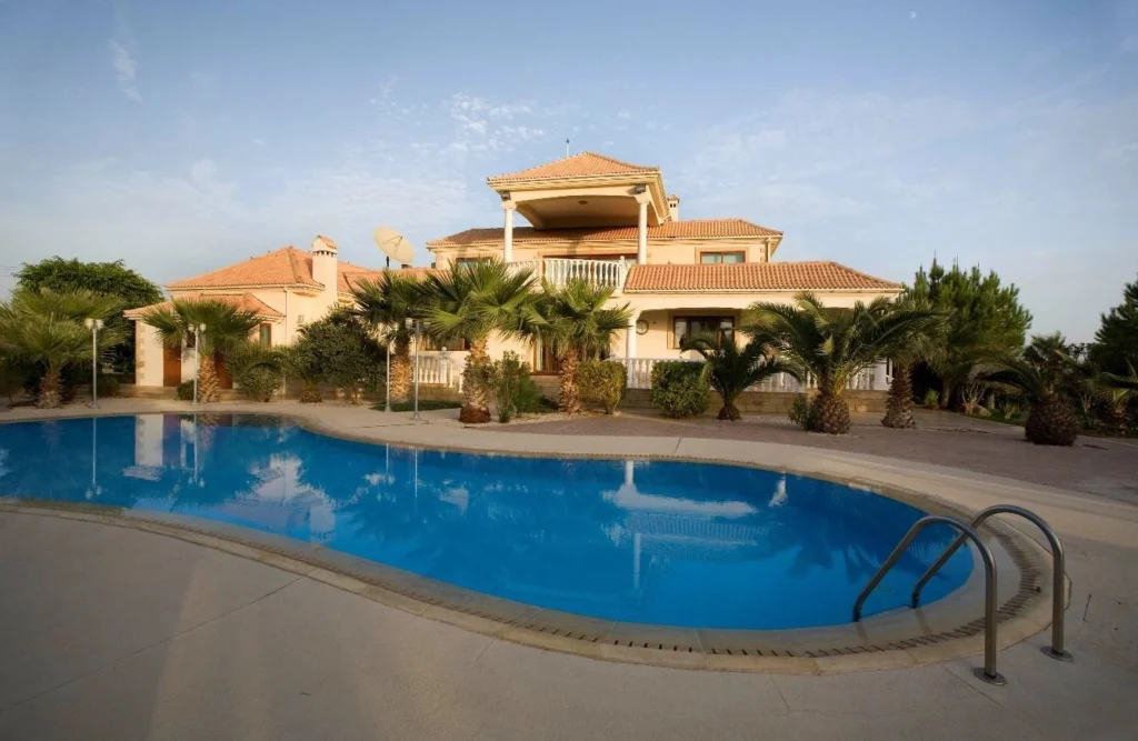6+ Bedroom House for Sale in Mazotos, Larnaca District