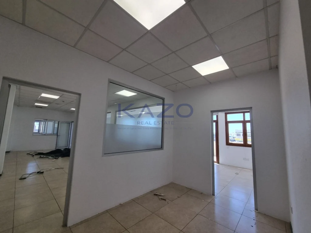 685m² Office for Rent in Limassol – Linopetra