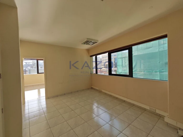 100m² Office for Rent in Limassol District