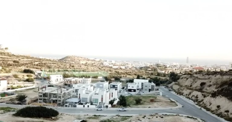 4 Bedroom House for Sale in Limassol – Agios Athanasios
