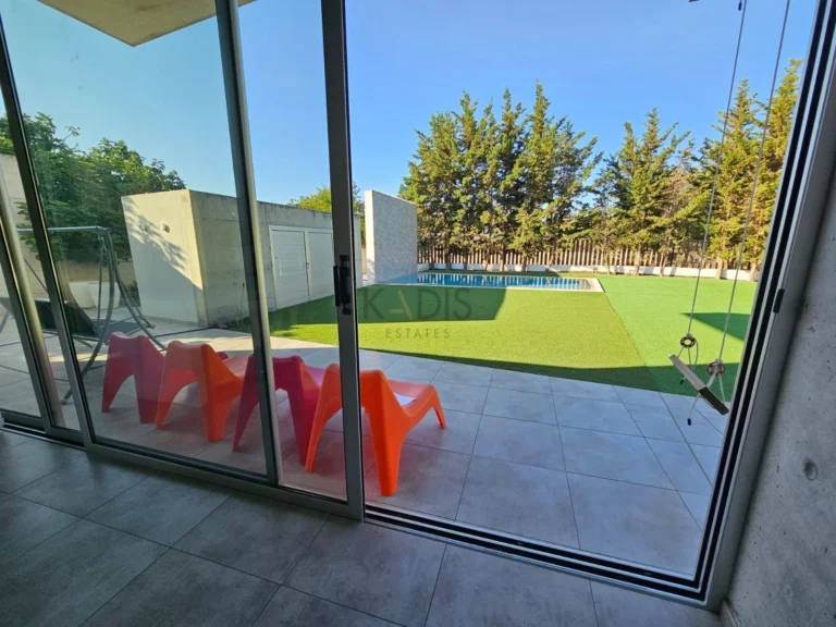 Cheap Houses and Villas for Sale Nicosia up to 700000 euro