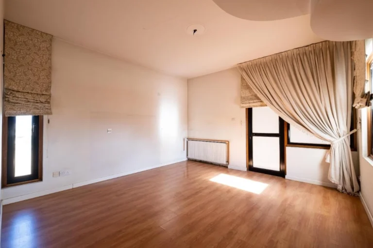 Cheap Houses and Villas for Sale Nicosia up to 1000000 euro