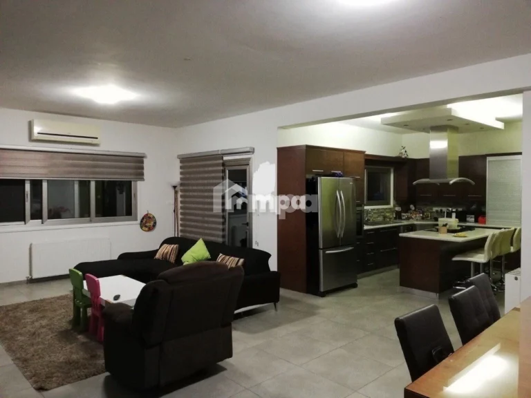 4 Bedroom House for Rent in Mathiatis, Nicosia District