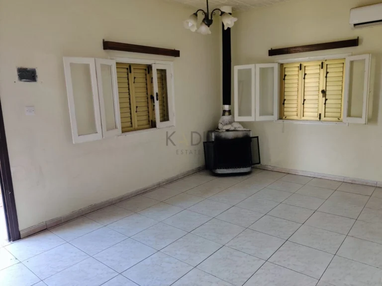 Cheap Houses and Villas for Sale Nicosia up to 200000 euro