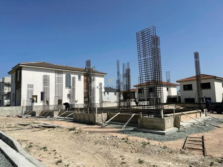 4 Bedroom House for Sale in Livadia Larnakas, Larnaca District