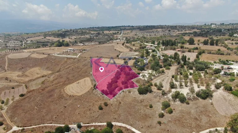 9,365m² Plot for Sale in Paphos District