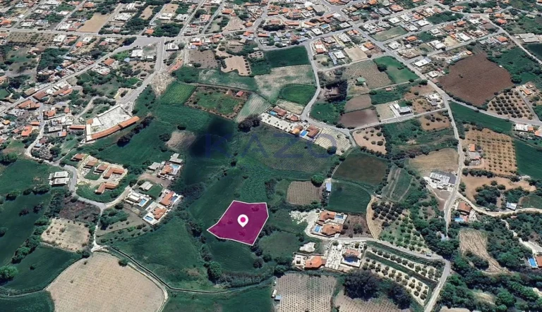 2,007m² Plot for Sale in Polemi, Paphos District