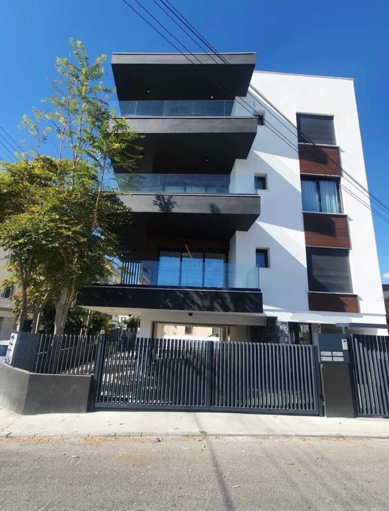 4 Bedroom Apartment for Sale in Limassol – Agios Nektarios