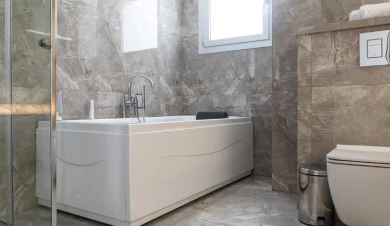 5 Bedroom House for Rent in Agios Tychonas, Limassol District