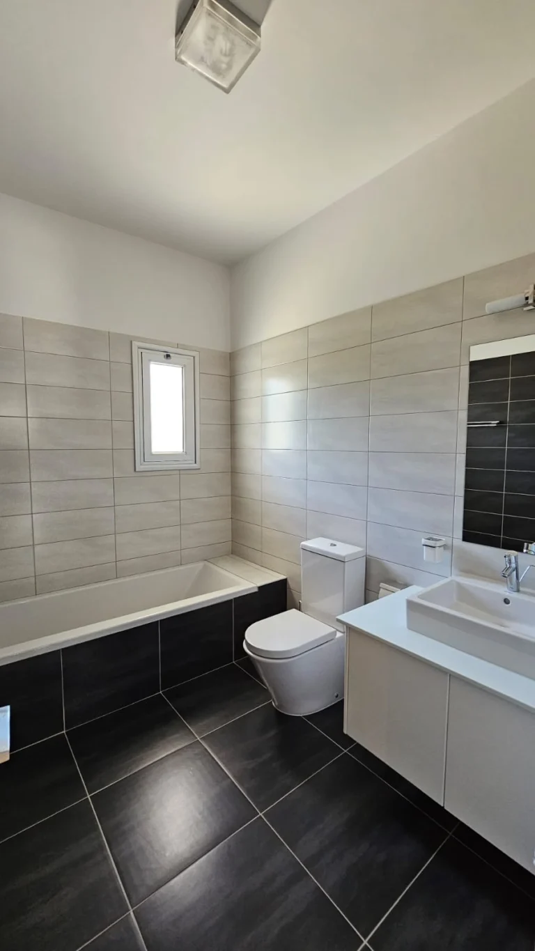 4 Bedroom House for Rent in Chlorakas, Paphos District