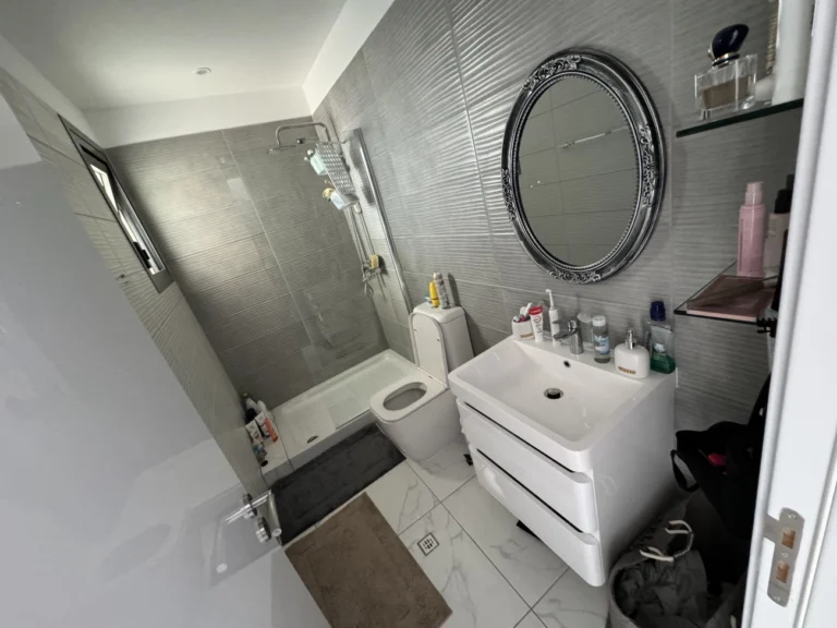 3 Bedroom Apartment for Sale in Tombs Of the Kings, Paphos District