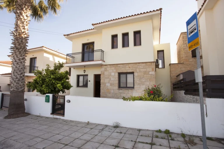 4 Bedroom House for Sale in Maroni, Larnaca District