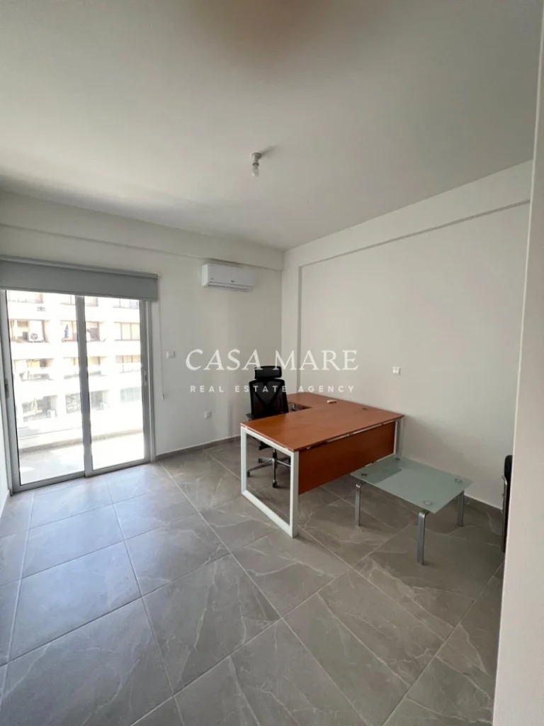 90m² Office for Sale
