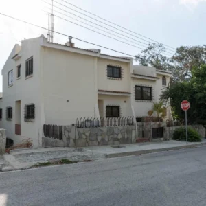 5 Bedroom House for Sale in Engomi, Nicosia District