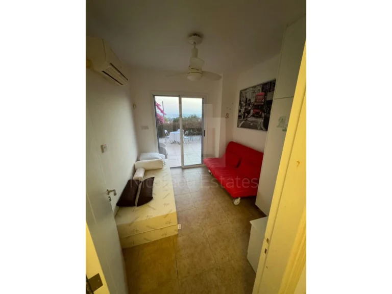 3 Bedroom House for Sale in Chlorakas, Paphos District