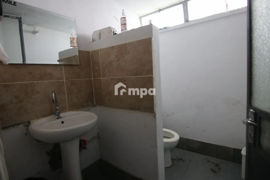 282m² Commercial for Rent in Agios Dometios, Nicosia District