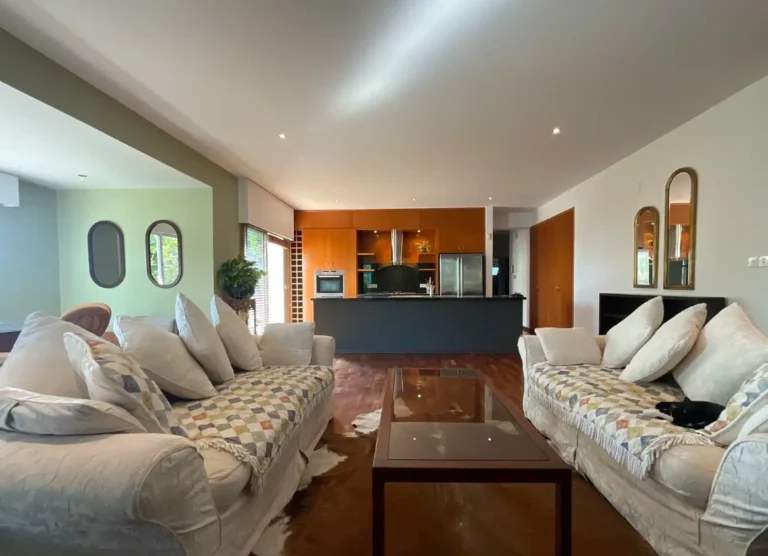 4 Bedroom House for Sale in Agios Tychonas, Limassol District