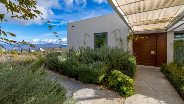 4 Bedroom House for Sale in Tsada, Paphos District