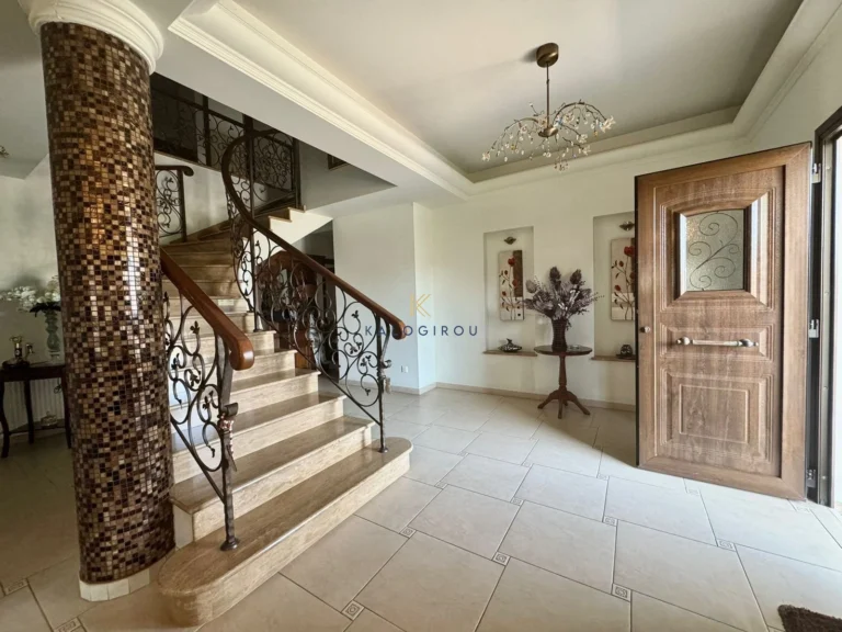 4 Bedroom House for Sale in Aradippou, Larnaca District