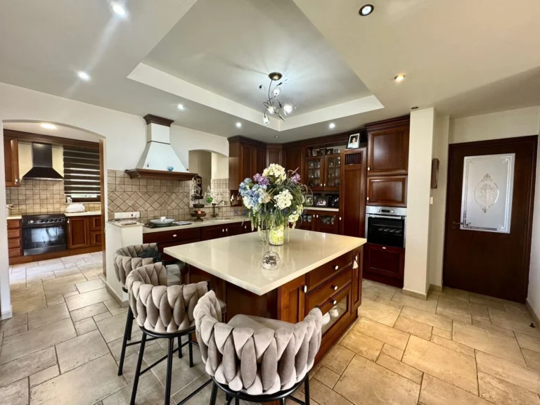 4 Bedroom House for Sale in Aradippou, Larnaca District