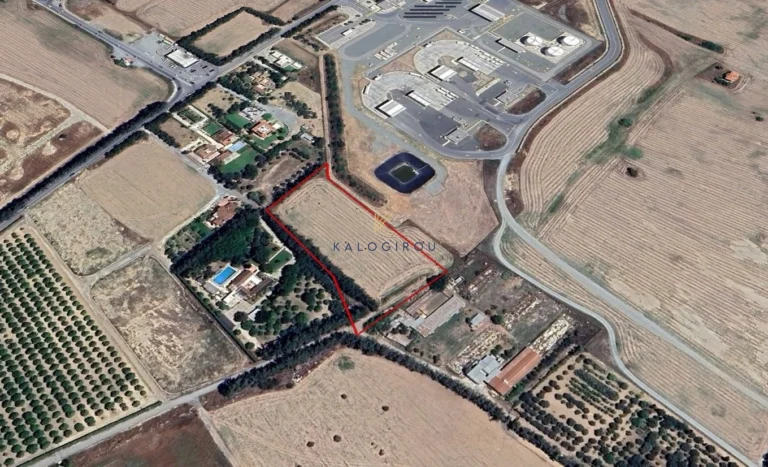 8,935m² Plot for Sale in Dromolaxia, Larnaca District