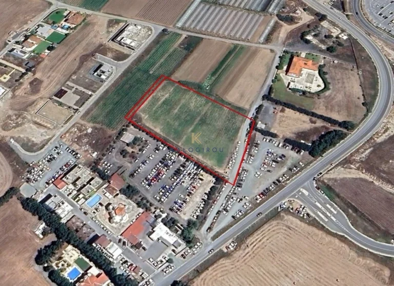 6,689m² Plot for Sale in Dromolaxia, Larnaca District