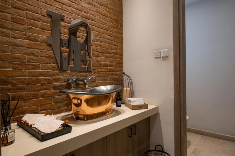 5 Bedroom House for Sale in Engomi, Nicosia District