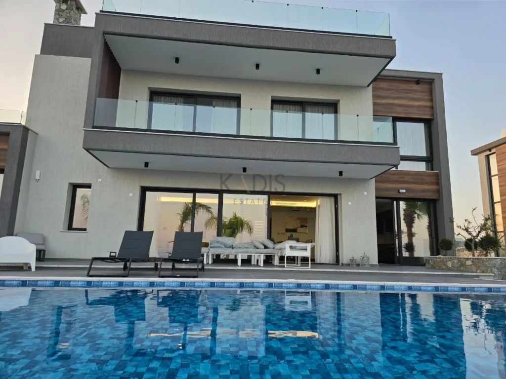412m² House for Sale in Parekklisia, Limassol District