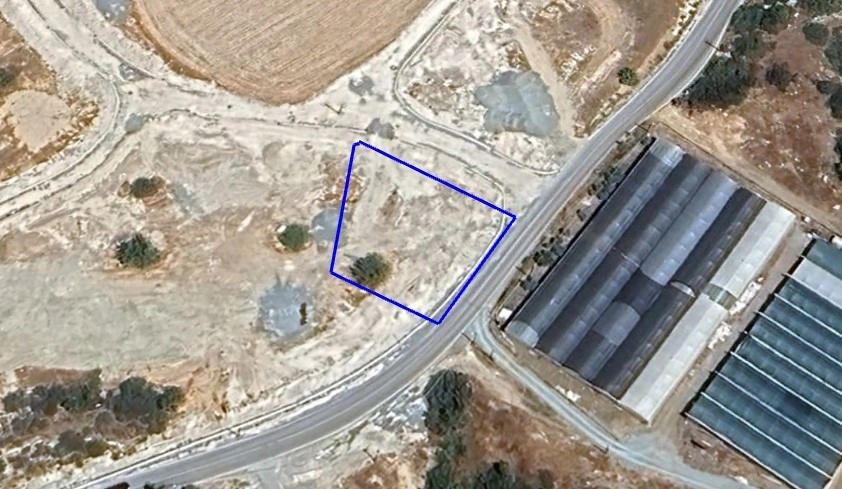 892m² Plot for Sale in Agios Tychonas, Limassol District