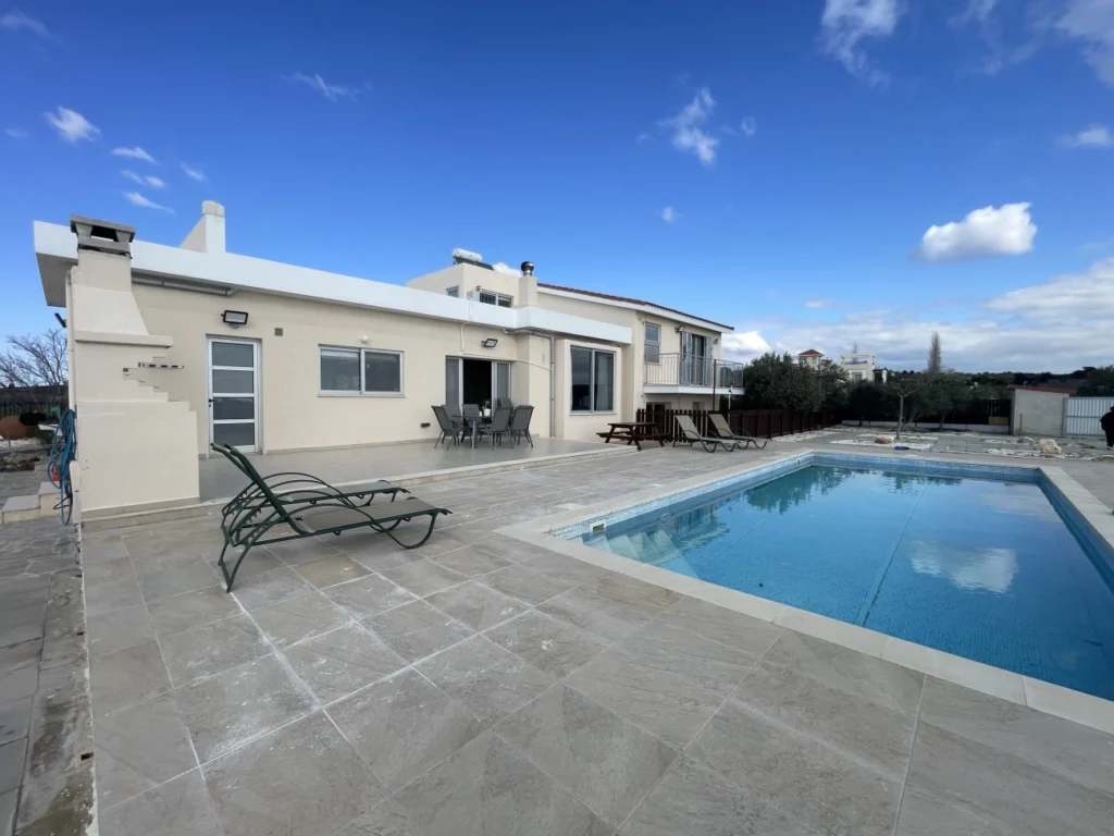 6+ Bedroom House for Rent in Kathikas, Paphos District