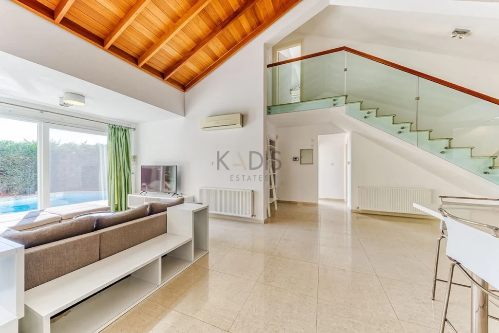 3 Bedroom House for Rent in Agios Tychonas, Limassol District