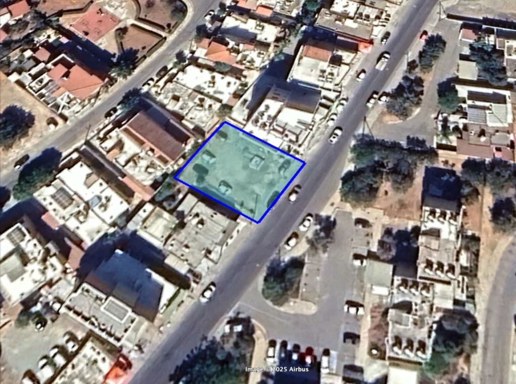 563m² Plot for Sale in Kato Polemidia, Limassol District