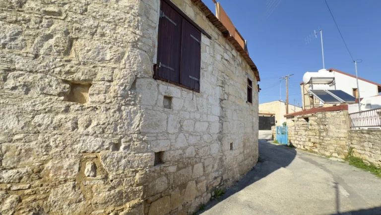 2 Bedroom House for Sale in Spitali, Limassol District