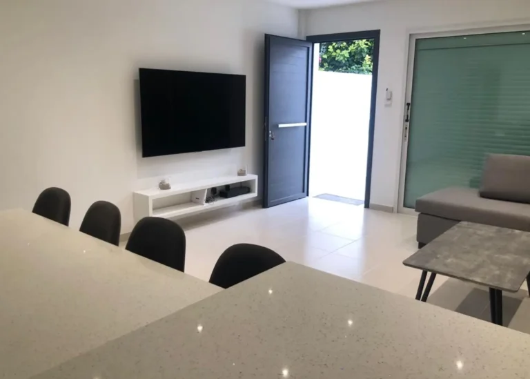 2 Bedroom Apartment for Rent in Potamos Germasogeias, Limassol District