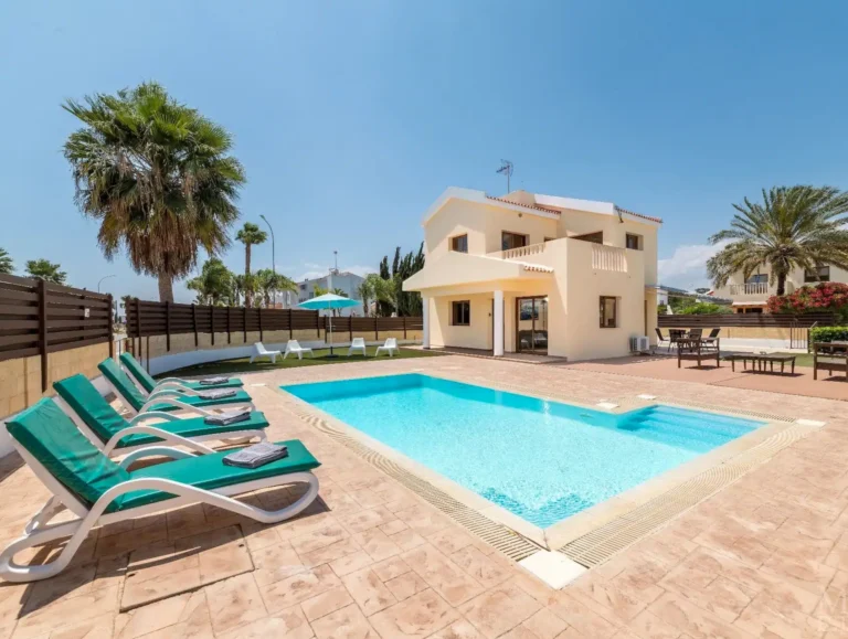 Cheap Houses and Villas for Sale Famagusta up to 500000 euro