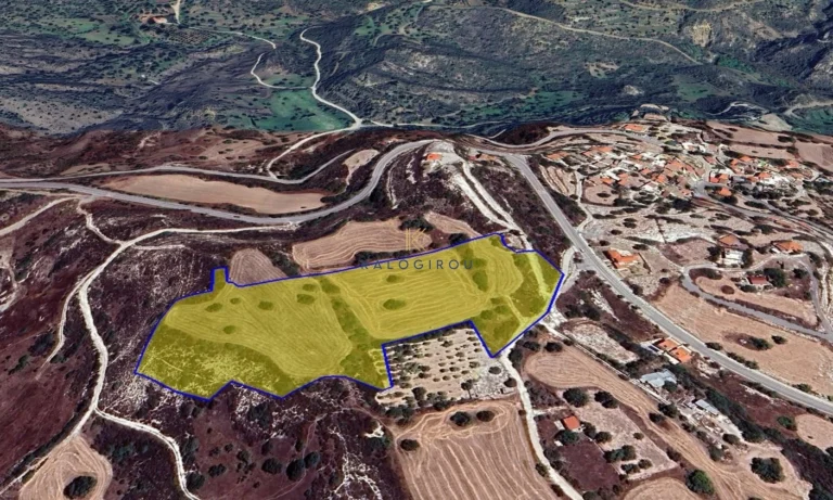 22,074m² Plot for Sale in Vavla, Larnaca District