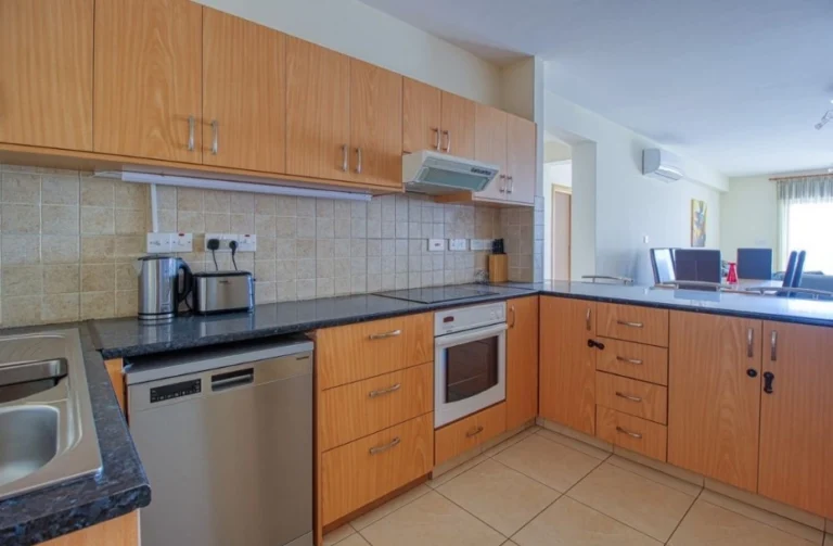 3 Bedroom Apartment for Rent in Germasogeia, Limassol District