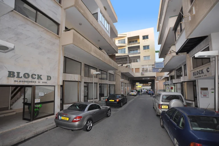 2 Bedroom Apartment for Sale in Larnaca – Finikoudes