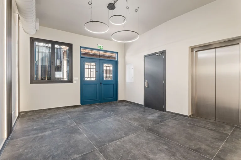 300m² Office for Rent in Limassol District