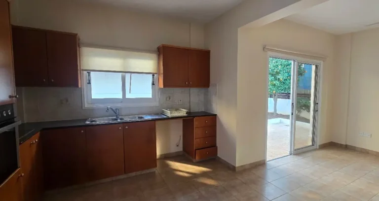 5 Bedroom House for Rent in Oroklini, Larnaca District