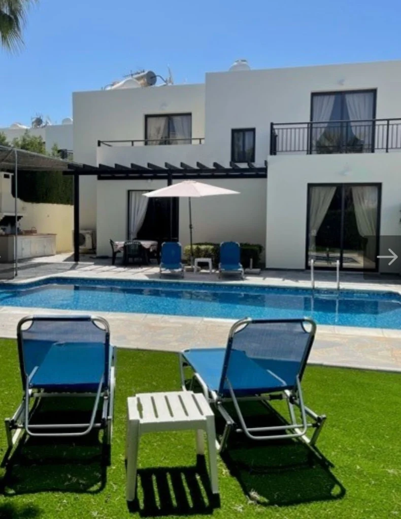 3 Bedroom House for Sale in Kissonerga, Paphos District