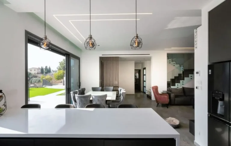 4 Bedroom House for Sale in Parekklisia, Limassol District