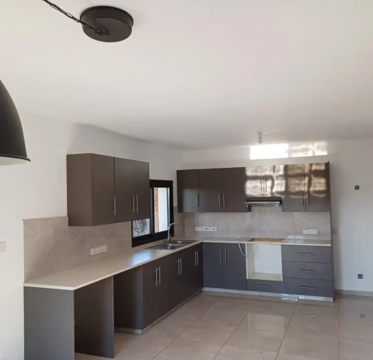 Cheap Houses and Villas for Rent Larnaca