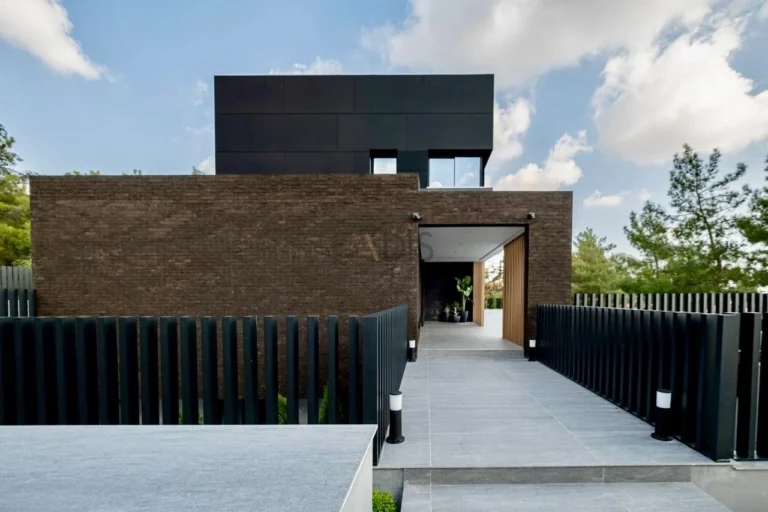 900m² House for Sale in Limassol District